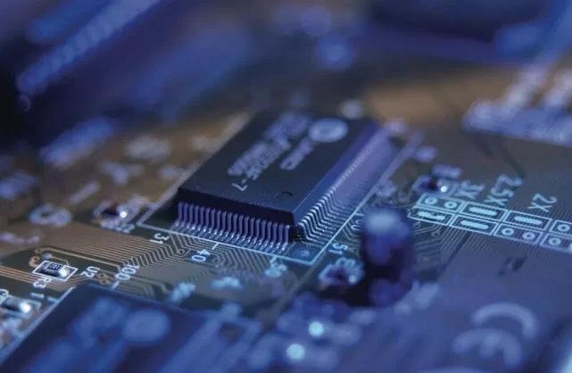 侠客岛：中国经济未来的风险和增长点在哪里？这篇演讲说透了(图8)