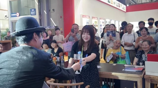 西安新城区:把“舞台”送上文博会 动态展示文化魅力(图5) 西安新城区:把“舞台”送上文博会 动态展示文化魅力