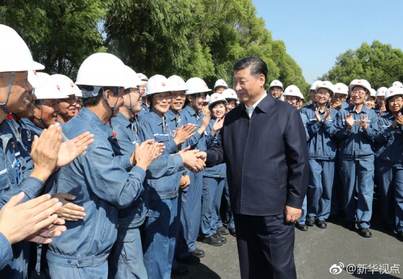 习近平：怀疑、唱衰国企的思想和言论都是错误的 党中央毫不动摇地支持民营经济发展(图1)