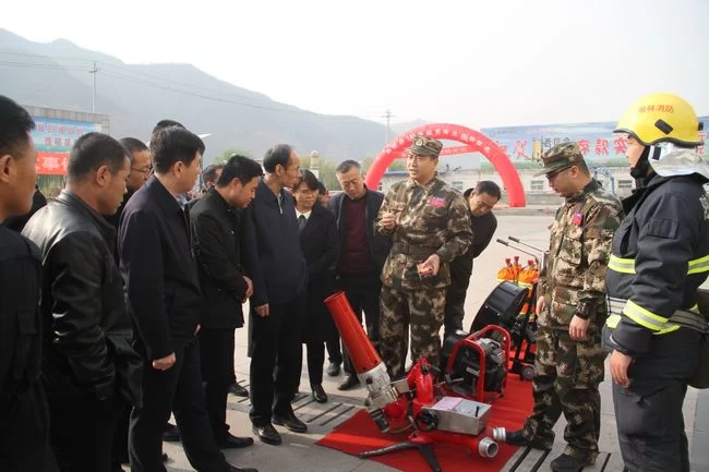 陕西吴堡县举行&ldquo;119消防宣传月&rdquo;启动仪式