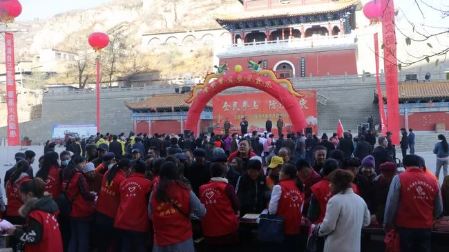 陕西清涧:2018年度“119消防宣传月”正式启动(图1) 活动现场