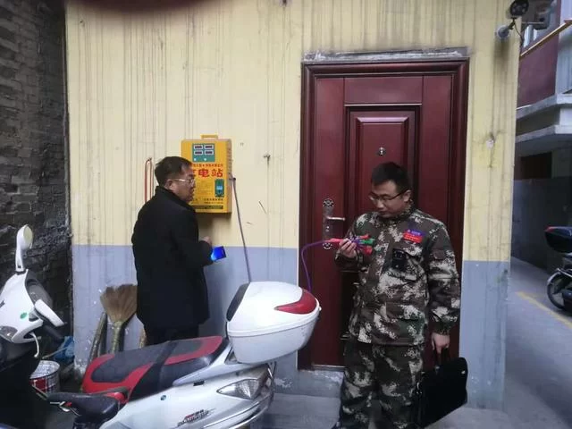 陕西吴堡县多部门联合开展消防安全大检查(图3) 陕西吴堡县多部门联合开展消防安全大检查