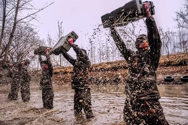 揭秘“苍狼”:没有姓名,没有职务,只有代号(图5) 揭秘“苍狼”:没有姓名,没有职务,只有代号……