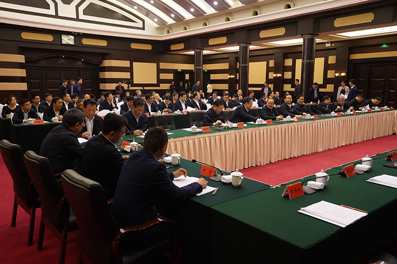 第六场脱贫主题座谈会，习近平重点谈了这个突出问题(图6)