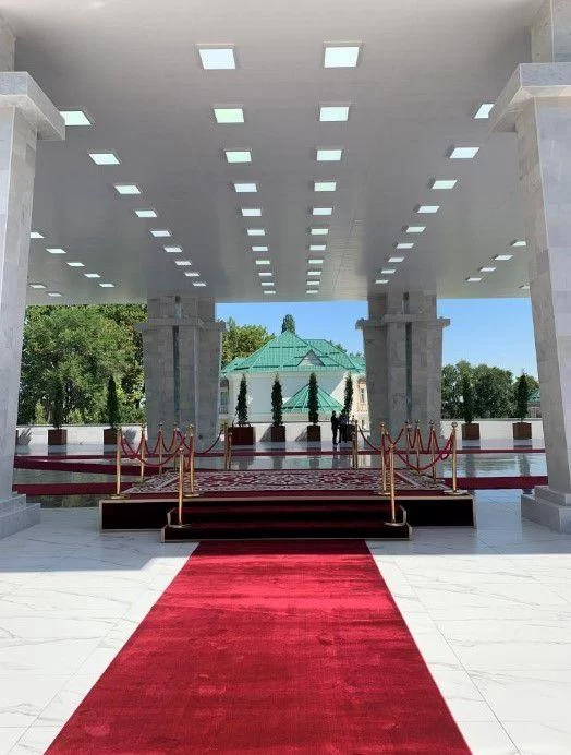 习近平:不敢有丝毫自满,但怀有无比自信(图9) 习近平:不敢有丝毫自满,但怀有无比自信(图9)