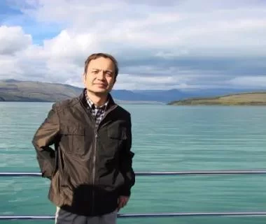 广西民族出版社推出《人间有大爱——抗击新冠肺炎疫情诗选》(图2)