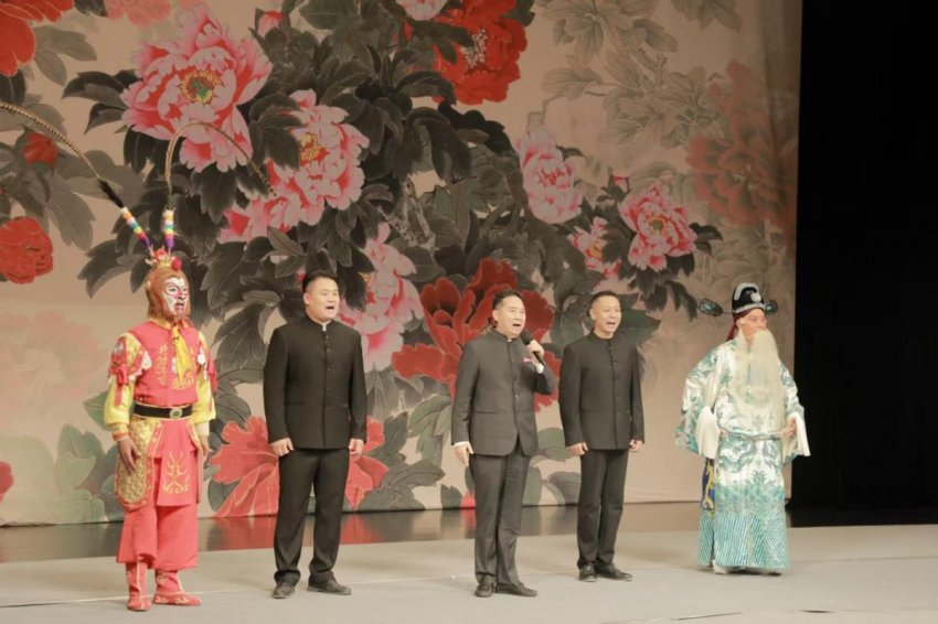 河南戏曲六进清华大学，师生与艺术家“尖锐”对话(图8)