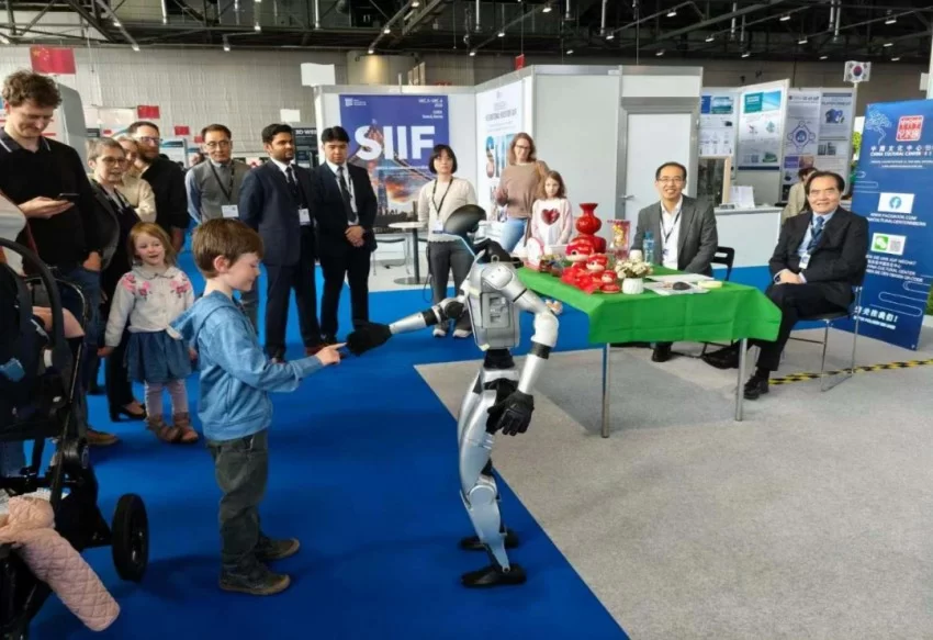 中国与瑞士文化交流合作开启新篇章——伯尔尼中国文化中心正式揭牌(图18) 中国与瑞士文化交流合作开启新篇章——伯尔尼中国文化中心正式揭牌(图18)