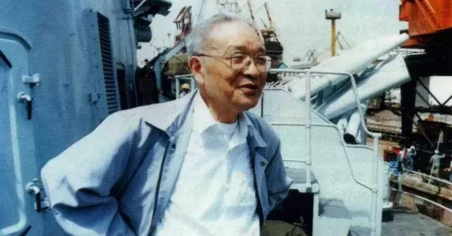 导弹驱逐舰南昌舰退役 要当军事主题公园(组图)(图4)