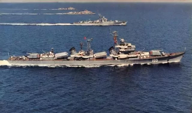 导弹驱逐舰南昌舰退役 要当军事主题公园(组图)(图3)