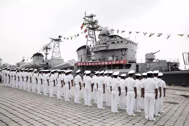 导弹驱逐舰南昌舰退役 要当军事主题公园(组图)(图21)