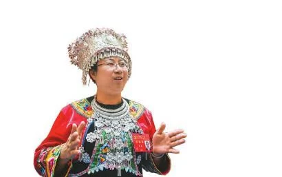 党的十九大四川团代表热议极不平凡的五年发展成就(图2) 党的十九大四川团代表热议极不平凡的五年发展成就(图2)